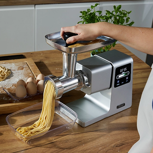 maszynka do mięsa yoer grindforce nowoczesna z wieloma akcesoriami