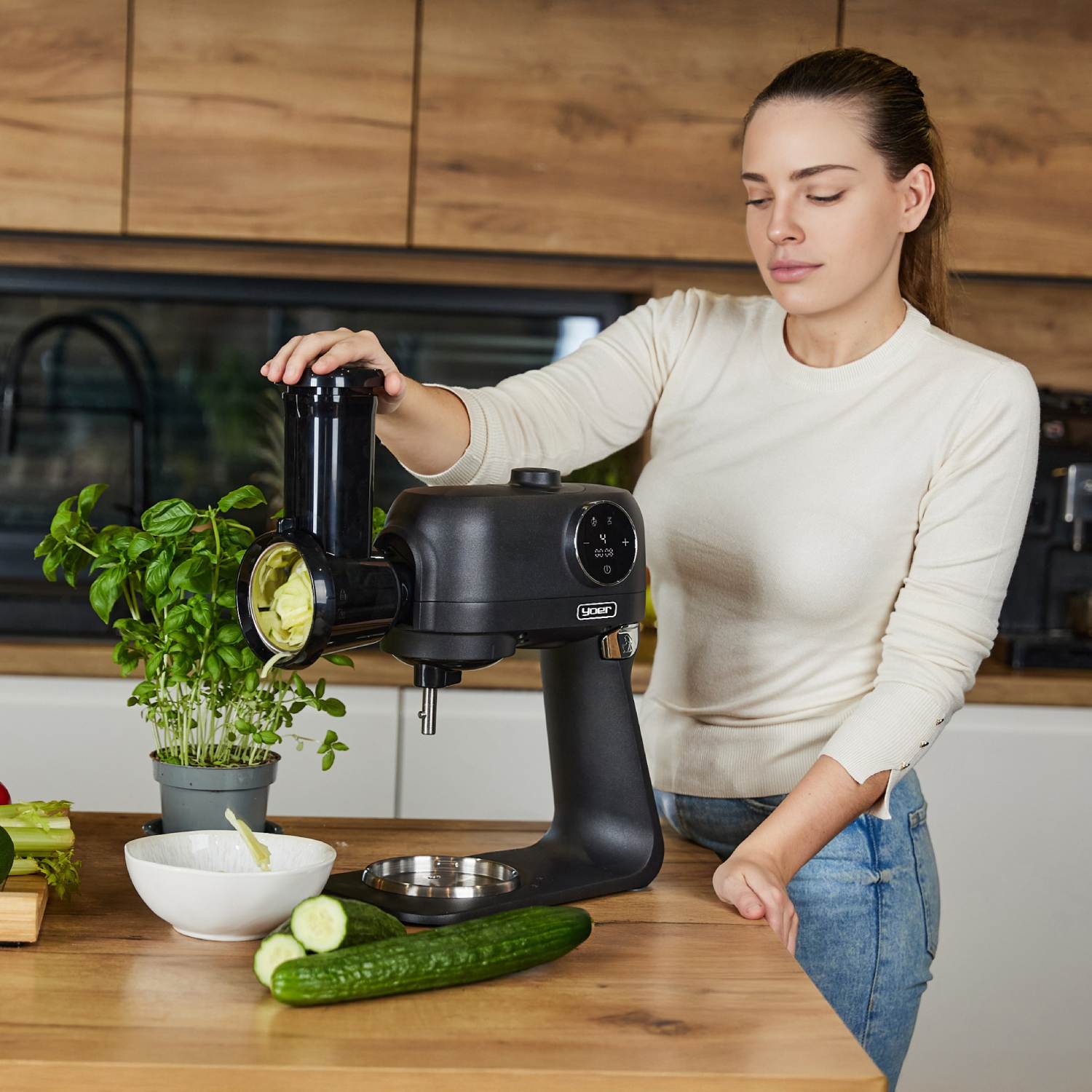 robot kuchenny tarka
<div style=