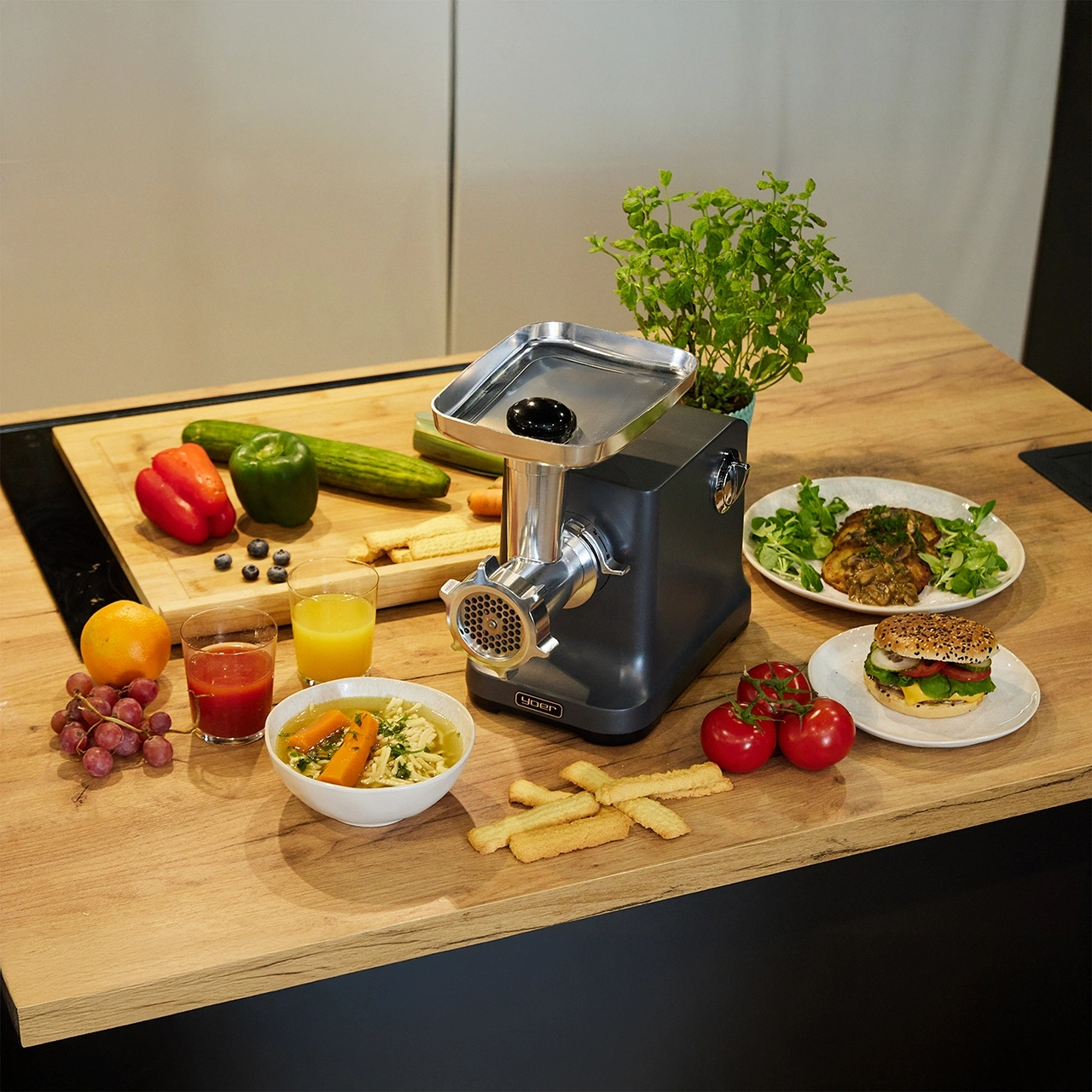 Maszynka do mielenia mięsa, wyciskarka, szatkownica Yoer Grindo MG01G