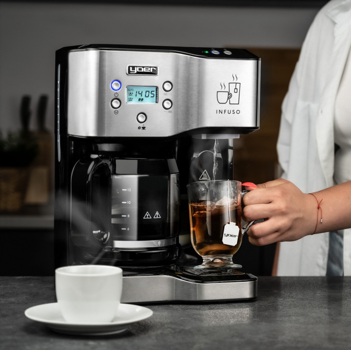 Przelewowy ekspres do kawy z dystrybutorem gorącej wody Yoer Infuso CMW02BK