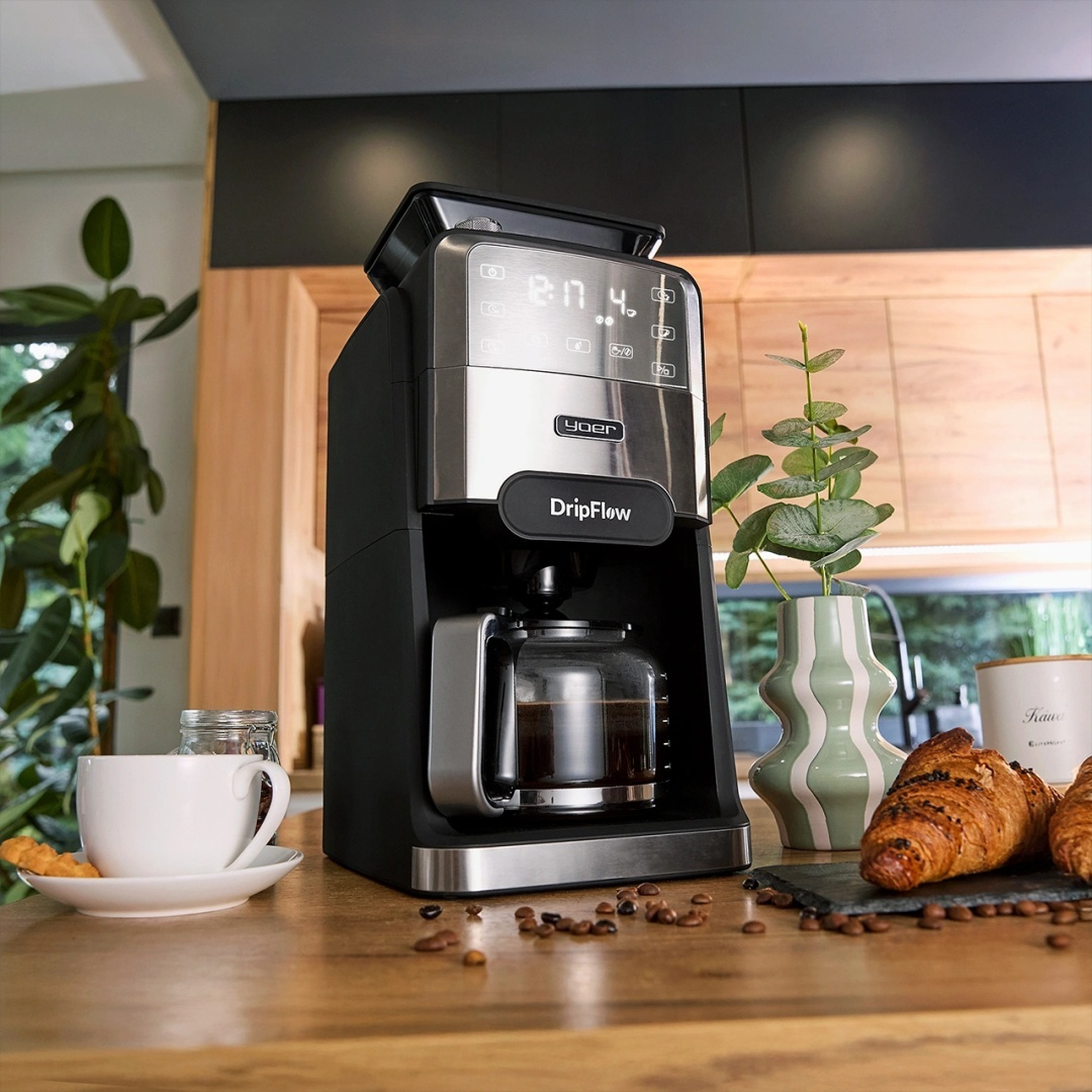 Ekspres przelewowy do kawy z młynkiem żarnowym Yoer DripFlow CMG03BK