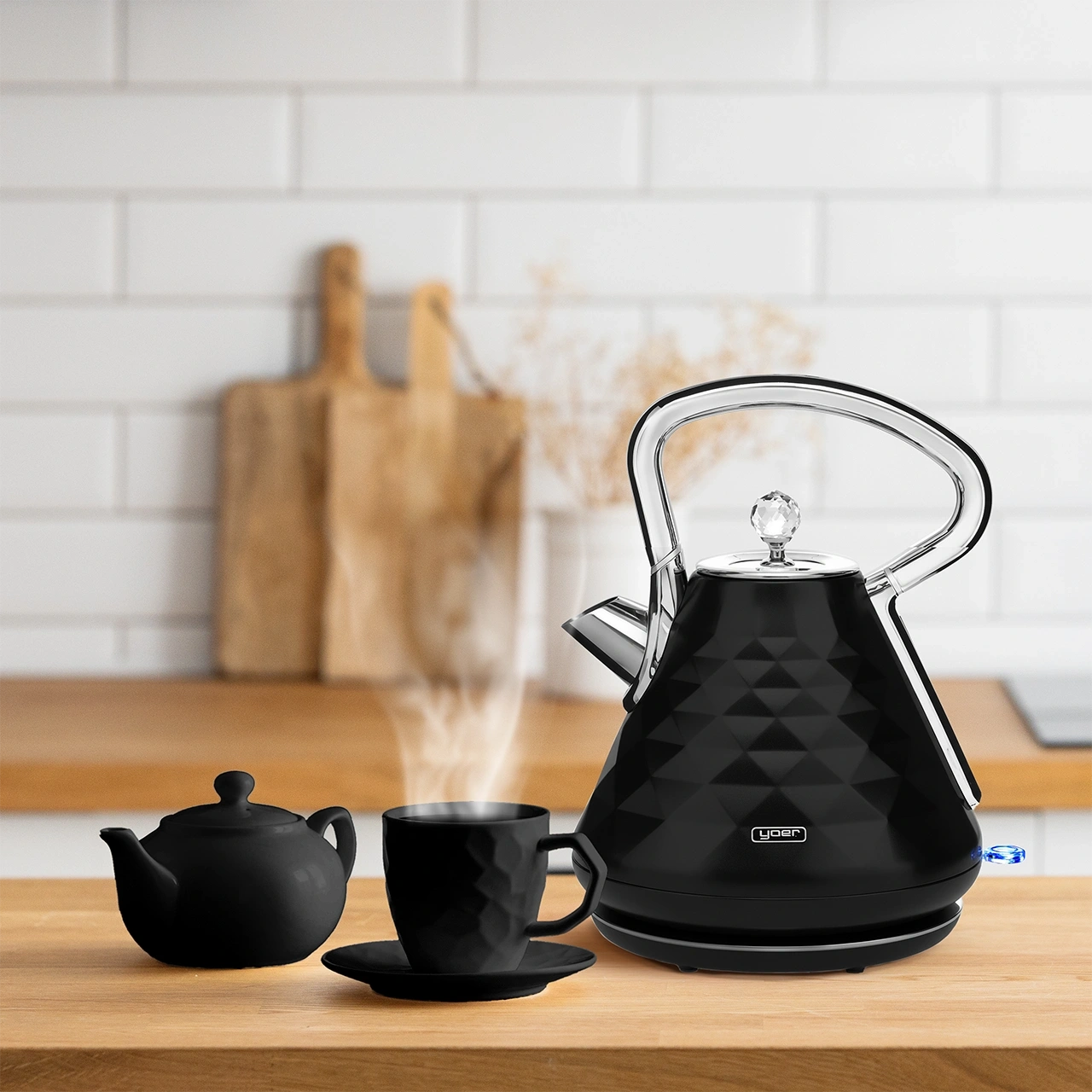 Bezprzewodowy Czajnik elektryczny Yoer Diamond EK01BK