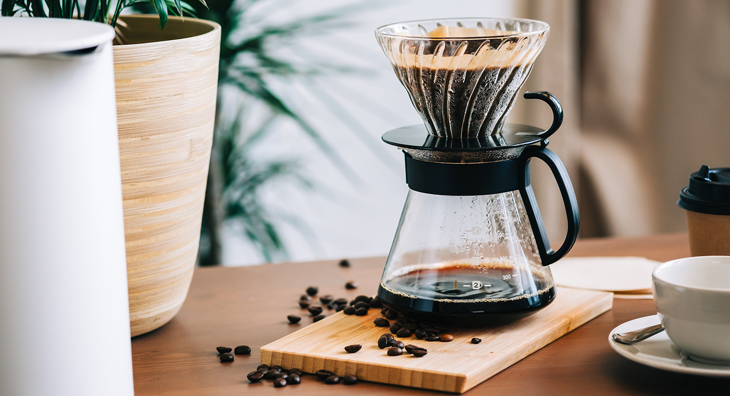 zaparzanie-kawy-clever-dripper-jak-parzyć-kawę-parzenie-kawy-manualny-ekspres-do-kawy-szklany-dzbanek